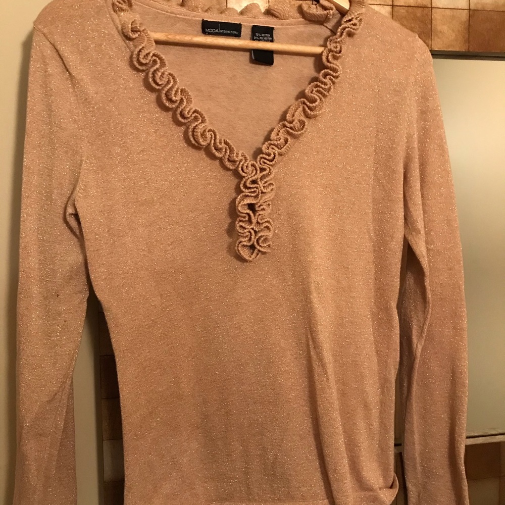 Gold shimmer ruffled neckline, hook-eye closure